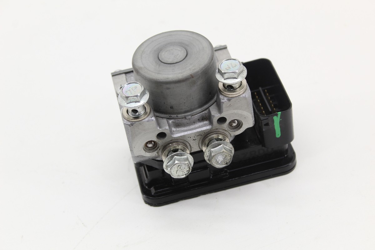Suzuki GSX-R1000 ABS module (55610-17K00)